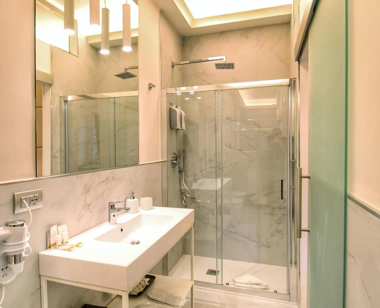 招待所 Roma Centro Cdr Luxury Suites
